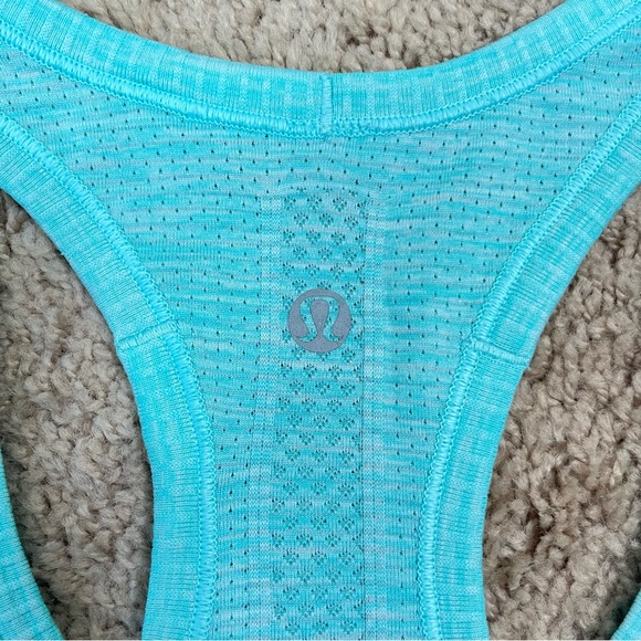 Lululemon Run: Swiftly Tech Racerback
Heathered Angel Blue Top W1F10S, Size 4 - Picture 6 of 16